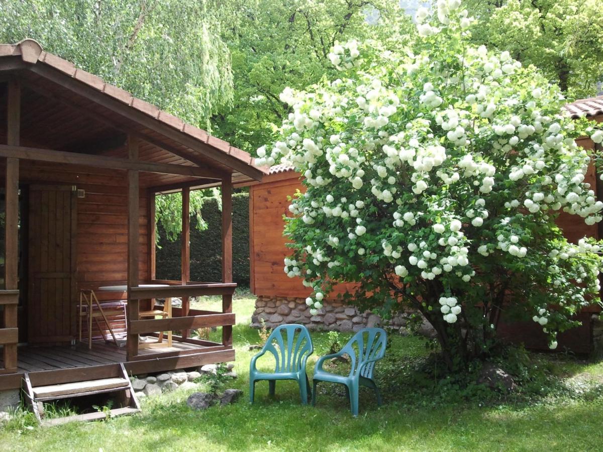 Les Chalets Quazemi A Casteil Экстерьер фото